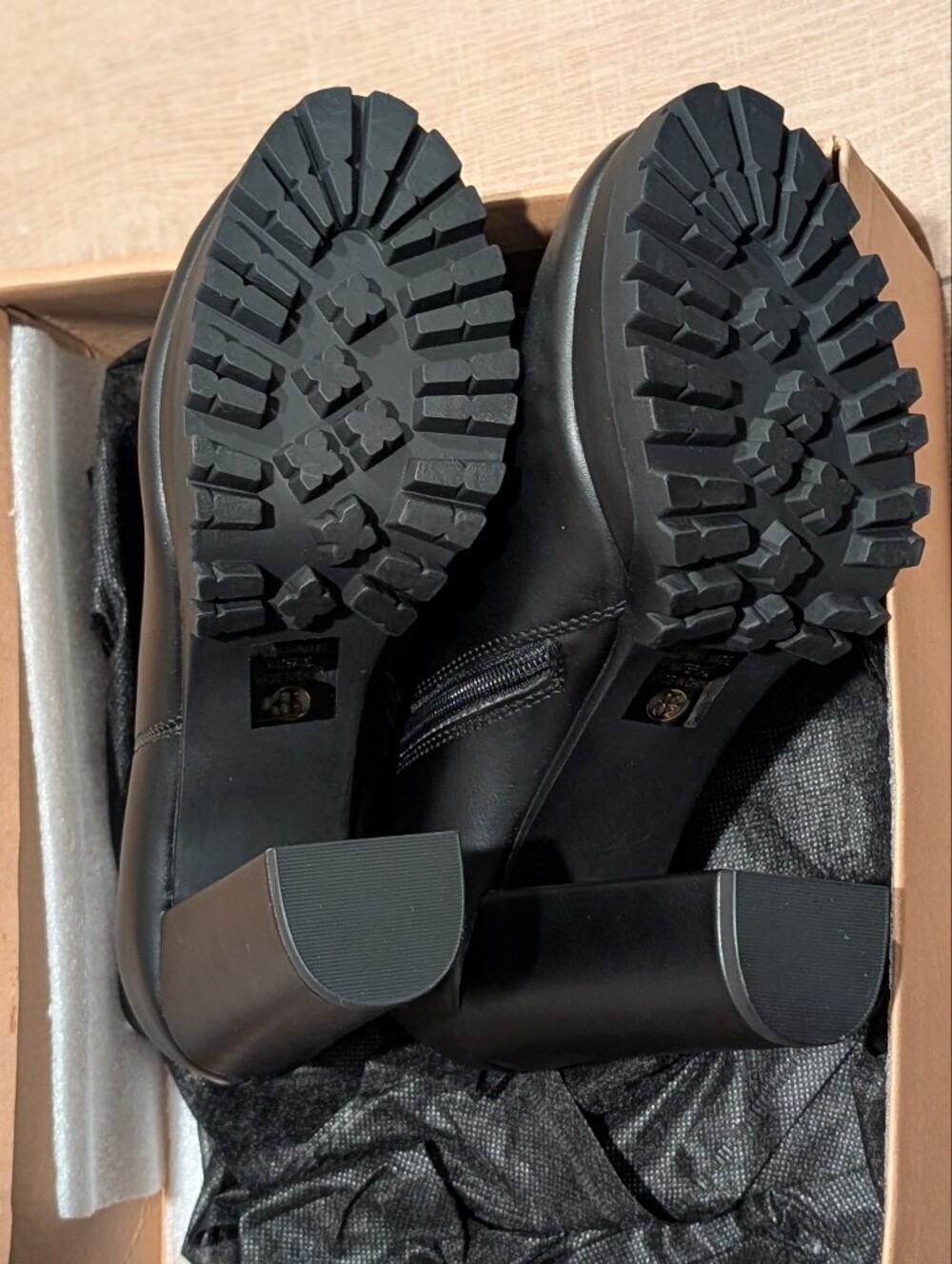 Marco Republic Uganda Sleek Black Platform Ankle Boot Sculpted Block Heel 8.5 - Picture 8 of 10